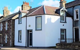 Beeswing, A Victorian Gem In Biggar